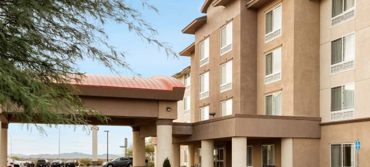 巴斯托假日酒店及套房(Holiday Inn & Suites Barstow)图片