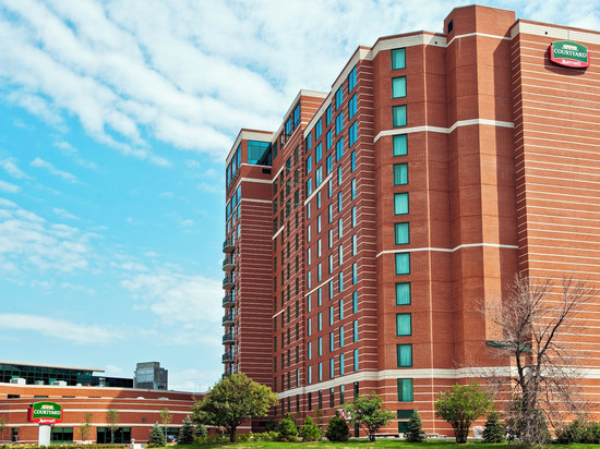 渥太华东万豪万怡酒店