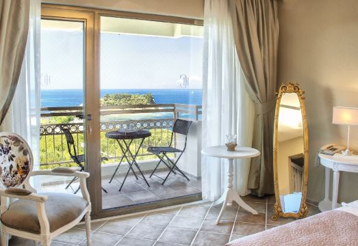 Hotel Carina Hotel Overview