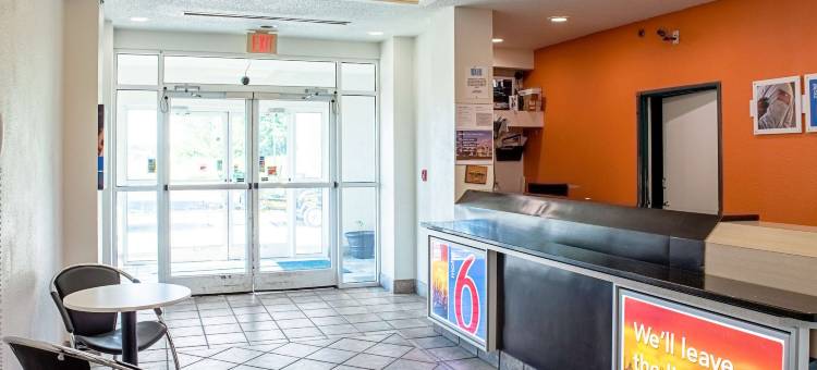 西摩北6号汽车旅馆(Motel 6 Seymour, in - North)图片