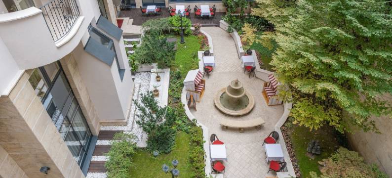 皇后苑公寓酒店(Queen's Court Hotel & Residence)图片