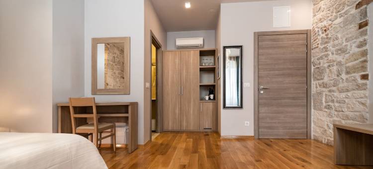 蒂芬妮华丽酒店 2(Tifani Luxury Rooms 2)图片