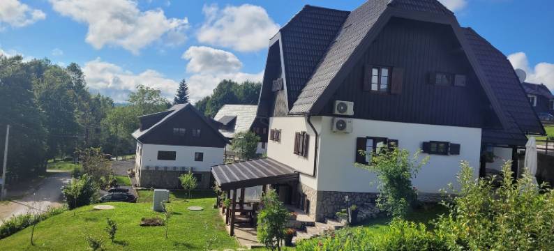 普利特维采湖滨别墅普里卡酒店(B&B Plitvice Lakes Villa Prica)图片