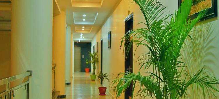 鲁比石头希夫维拉斯宫殿(Rubystone Shiv Vilas Palace)图片