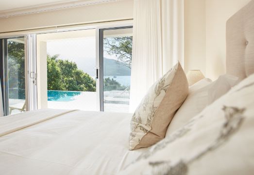 Number Eleven Self-Catering Villa Hotel Overview