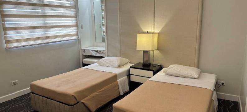 阿莫索罗公寓酒店(Amorsolo Mansion)图片