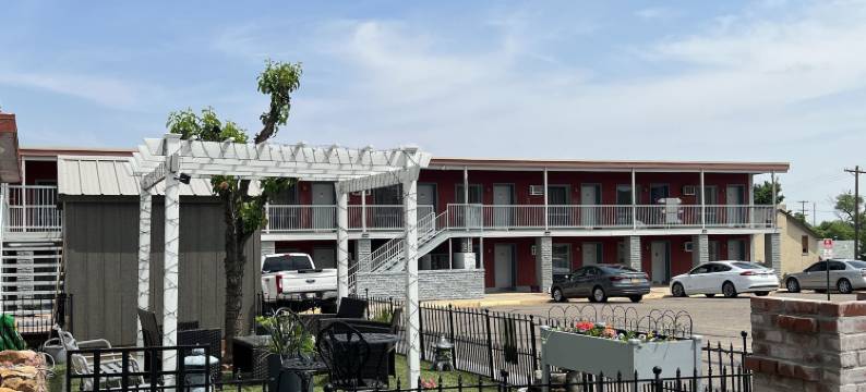 中城旅馆与套房(Midtown Inn & Suites)图片