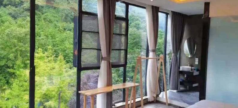 青城后山拾山里民宿(泰安古镇店)图片