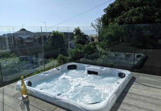 Luxurious Sea-view Retreat - Cliff Cottage Hotel Overview