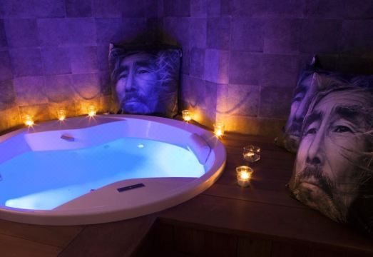 Chalet-Hôtel les Cimes Hotel Overview