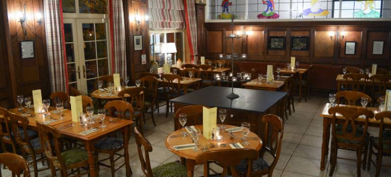 罗马旅馆露营酒店(The Roman Camp Inn)图片