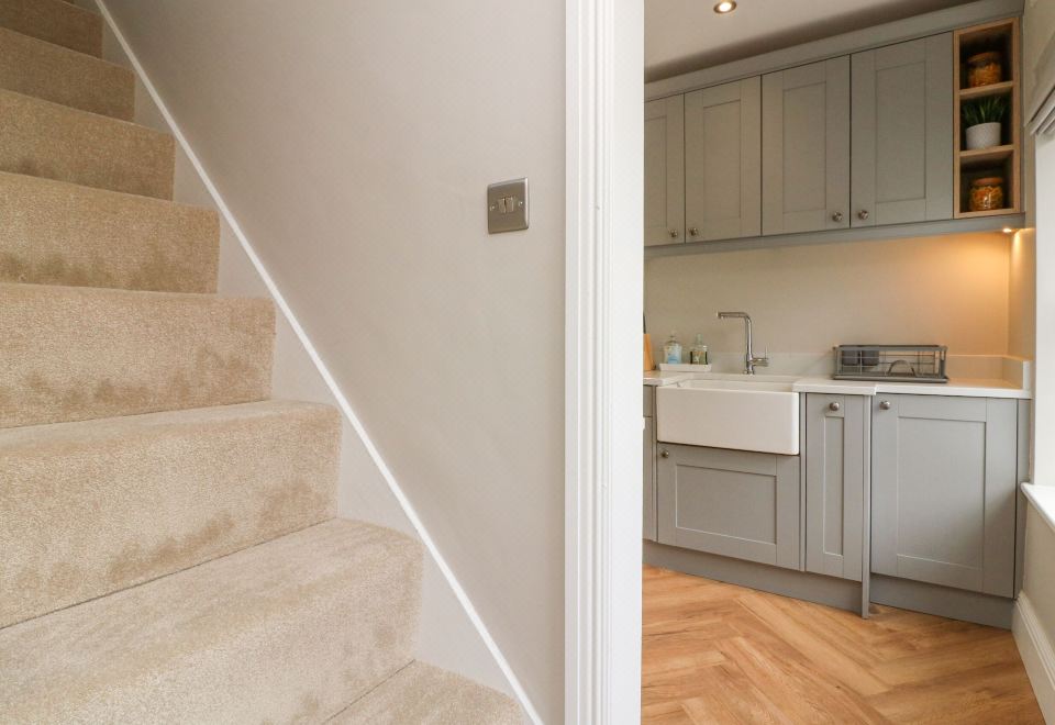 Applestow Hotel Overview