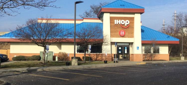 底特律/罗斯维尔温德姆呗盟酒店(Baymont by Wyndham Detroit/Roseville)图片