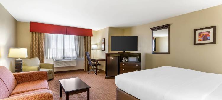 凤凰城西第 27 大道和 I-I0 交接口凯富酒店(Comfort Inn West Phoenix at 27th Ave and I-I0)图片