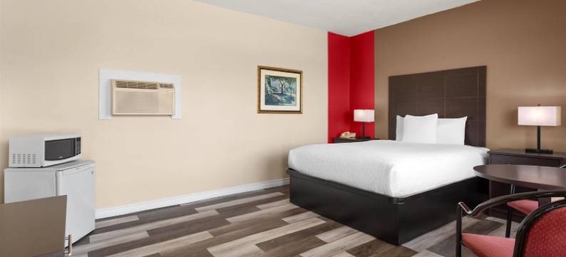 林赛Travelodge by Wyndham酒店(Travelodge by Wyndham Lindsay)图片