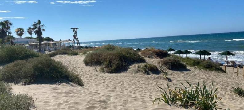 Apartment in Marbella near Sandy Beach图片