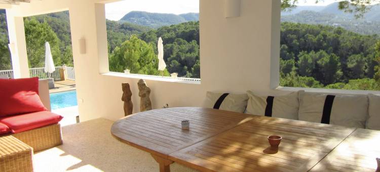 Villa in Cala Tarida with Private Pool & Sea View图片