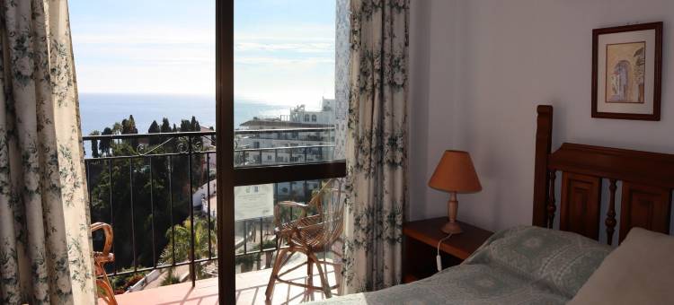 Apartment in Nerja near Carabeillo Beach图片