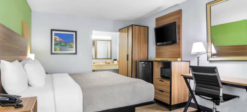 格林维尔品质酒店及套房 - 海伍德购物中心(Quality Inn & Suites Greenville - Haywood Mall)图片