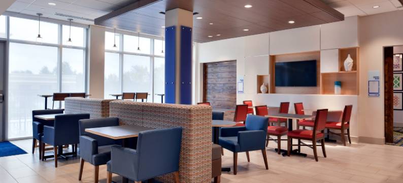 马歇尔敦智选假日套房酒店(Holiday Inn Express & Suites MARSHALLTOWN by IHG)图片