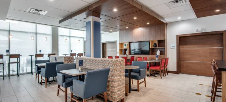 智选假日套房酒店-达拉斯北/艾迪生(Holiday Inn Express & Suites DALLAS NORTH - ADDISON by IHG)图片