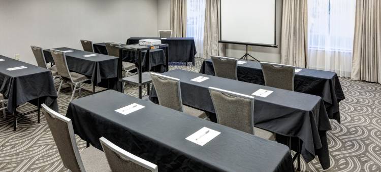 锡达拉皮兹北欢朋套房酒店(Hampton Inn & Suites Cedar Rapids - North)图片