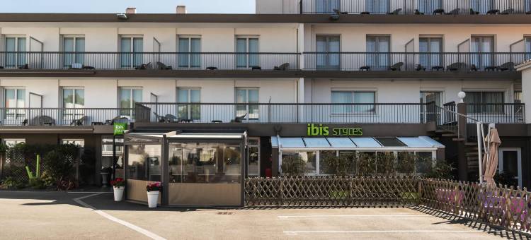 宜必思尚品圣吉莱斯克鲁瓦德维耶酒店(Ibis Styles Saint-Gilles-Croix-De-VIE)图片