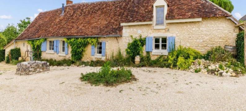 Gites for 2 people at a chateau with a garden图片