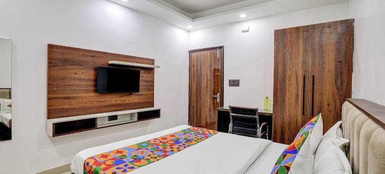 Fabhotel 新郎房间(FabHotel Groom Room)图片