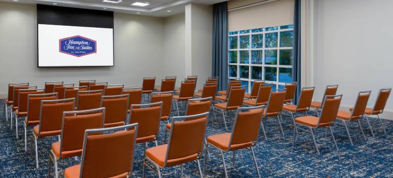 坦帕机场阿维昂公园西岸欢朋酒店及套房(Hampton Inn & Suites Tampa Airport Avion Park Westshore)图片