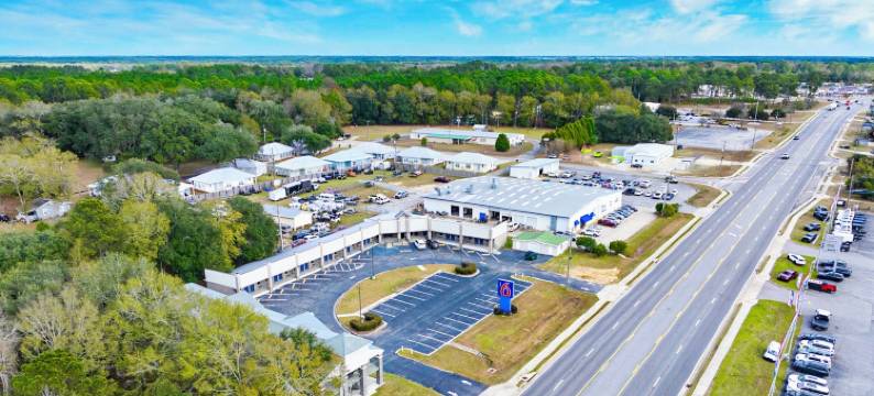 格鲁吉亚莫尔特里 6 号汽车旅馆(Motel 6 Moultrie, GA)图片