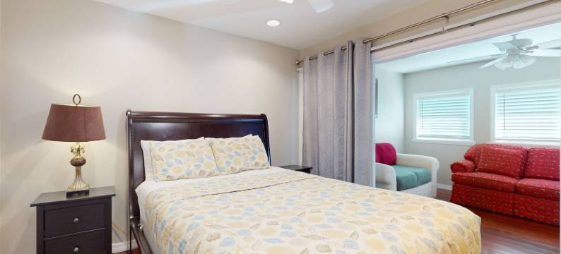海洋天堂明亮之家，带宽敞甲板、海滩通道、中央空调和Wifi(Ocean Paradise Bright Home with Spacious Deck, Beach Access, Central AC & Wifi)图片