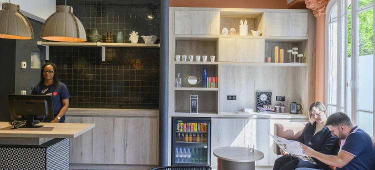 巴黎15区蒙帕纳斯大厦宜必思酒店(Ibis Paris Tour Montparnasse 15EME)图片