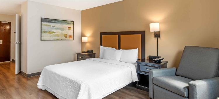 Extended Stay America 套房 - 坦帕 - 机场 - Spruce街(Extended Stay America Suites - Tampa - Airport - Spruce Street)图片
