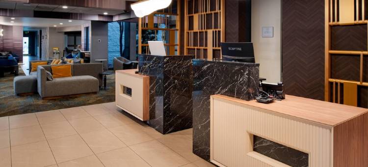 西雅图锡塔克机场拉昆塔温德姆套房酒店(La Quinta Inn & Suites by Wyndham Seattle Sea-Tac Airport)图片