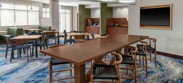 亚特兰大阿克沃斯万枫酒店(Fairfield Inn & Suites Atlanta Acworth)图片