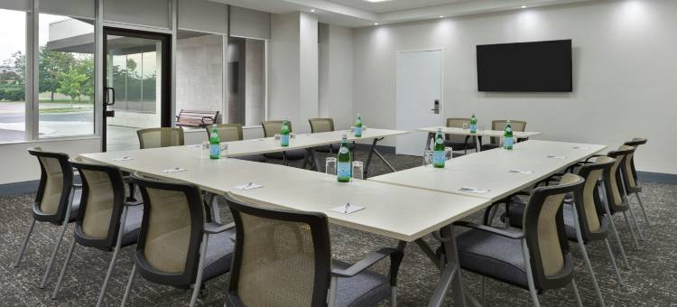多伦多奥克维尔万豪TownePlace酒店(TownePlace Suites Toronto Oakville)图片
