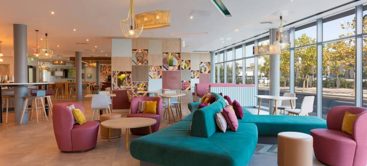 埃士佛德国际希尔顿欢朋酒店(Hampton by Hilton Ashford International)图片