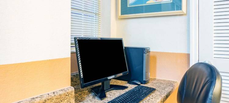 Howard Johnson by Wyndham Lake City图片