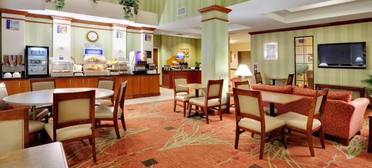 智选假日套房酒店奎克敦(Holiday Inn Express & Suites Quakertown - Allentown Area)图片