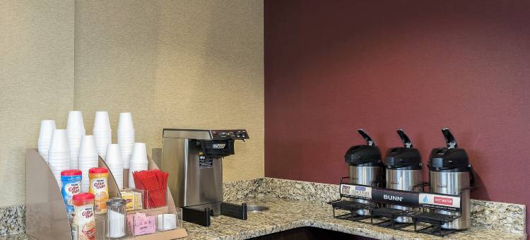 托莱多红屋顶酒店 - 莫米(Red Roof Inn Toledo - Maumee)图片