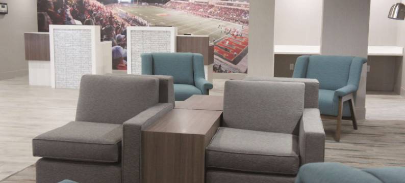 匹兹堡拉昆塔温德姆套房酒店(La Quinta Inn & Suites by Wyndham Pittsburg)图片