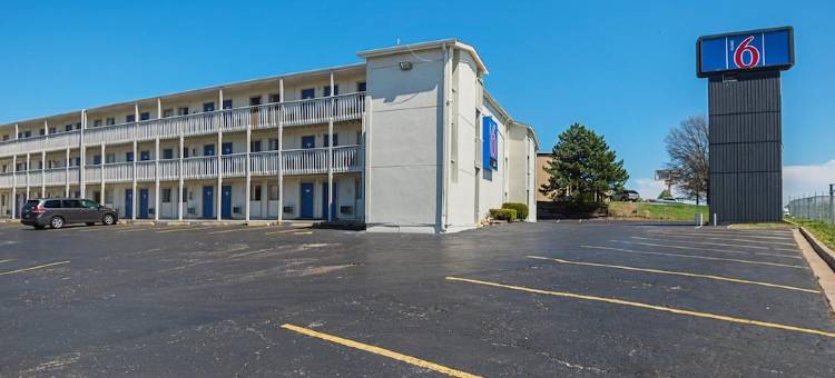 蓝泉城晚安酒店(Motel 6 Blue Springs, MO)图片