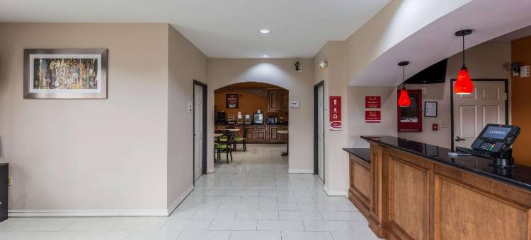 桥市/奥兰奇凯艺套房酒店(Quality Inn & Suites Bridge City Orange)图片