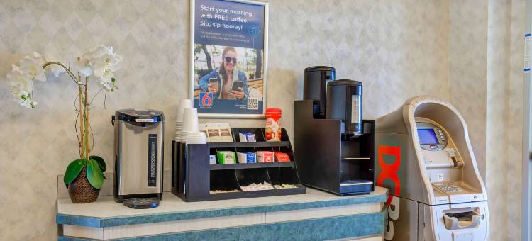 大草原城6号汽车旅馆(Motel 6 Grande Prairie, AB)图片