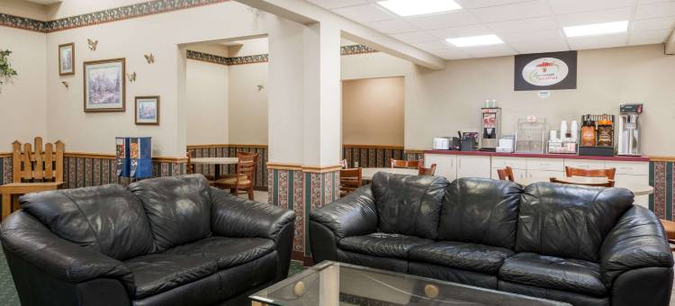 纽康麦斯速8酒店(Super 8 by Wyndham Newcomerstown)图片