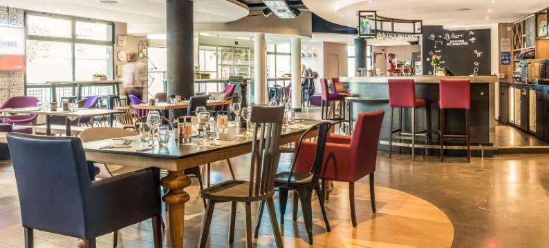 巴黎西部 - 叙雷纳桥至尊酒店(Premiere Classe Paris Ouest - Pont de Suresnes)图片