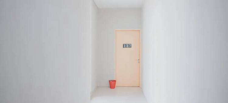 红多兹Plus酒店@卡布克商业区(RedDoorz Plus @ Kapuk Business Park)图片