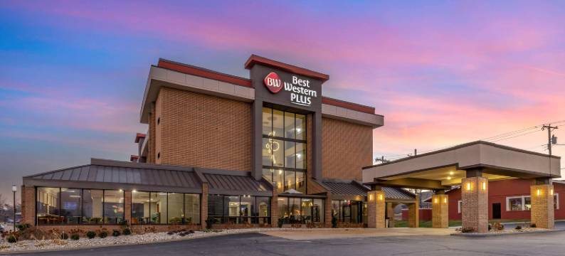 圣路易斯西港贝斯特韦斯特SureStay Plus酒店(SureStay Plus Hotel by Best Western St. Louis Westport)图片