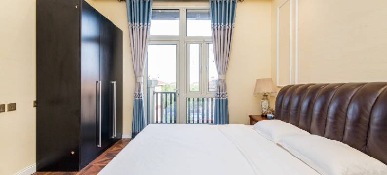 北戴河新区蔚蓝海岸旁一杯澜别墅(香海湾路分店)图片